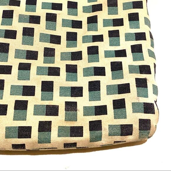 Tommy Hilfiger Geo Print Crossbody Bag in Blue, White, Green - Picture 7 of 8